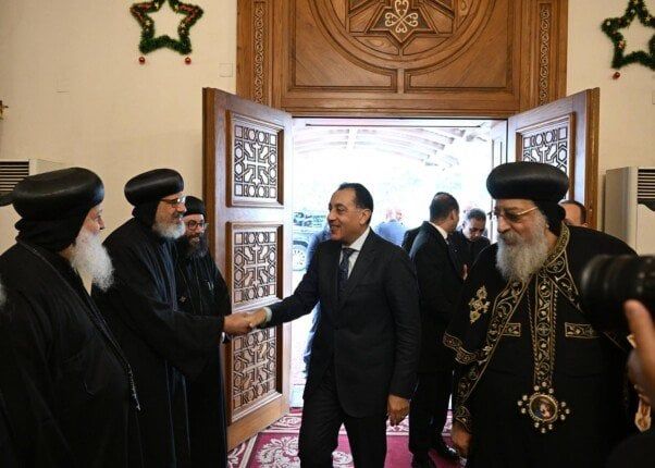 رئيس الوزراء يهنئ قداسة البابا تواضروس الثاني بمناسبة عيد الميلاد المجيد - الفجر سبورت