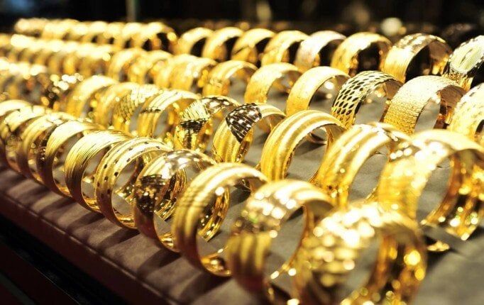 سعر جرام الذهب عيار 21 يسجل 5830 جنيها اليوم