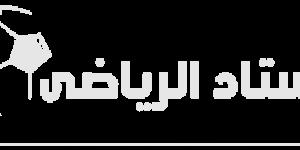 إعلان لقناة الجزيرة القطرية على كوبري في القاهرة يثير الجدل