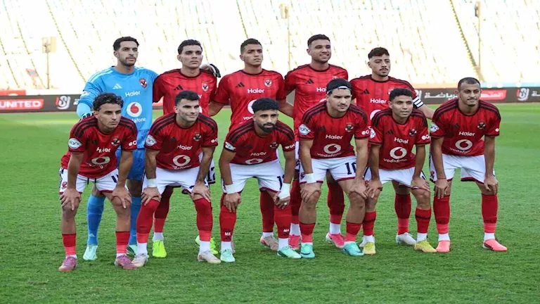 حقيقة رحيل لاعب الفريق وطلب خاص من عموتة.. ماذا حدث في الأهلي أمس الجمعة؟