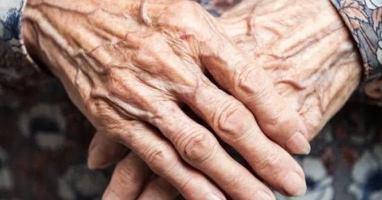 روشتة لكبار السن في الخريف.. 7 نصائح مهمة مع تغير الفصول