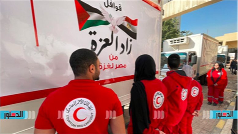 شريان الحياة لغزة.. كيف تدير الهلال الأحمر قوافل الإغاثة اليومية للقطاع؟