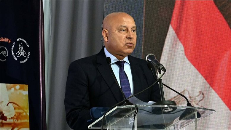 وزير النقل: تنفيذ 31 ألف كم طرق و73 محورًا وكوبريًا على النيل