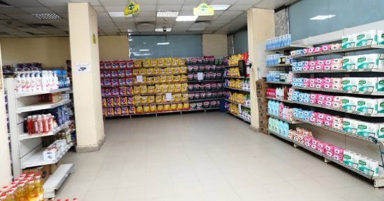 السكر بـ25 جنيها.. أسعار السلع الأساسية فى سوهاج الثلاثاء 27/10/2026