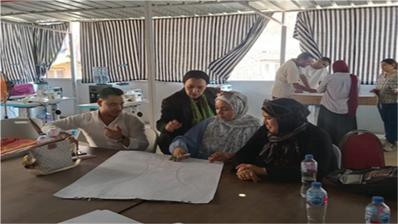 رئيس "تنظيم إدارة المخلفات": تدريب شباب أبو صير على التواصل المباشر مع المواطنين ونشر الوعي البيئي (صور)