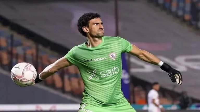عواد يتواصل مع لاعب بترول أسيوط للاطمئنان على حالته بعد الجراحة