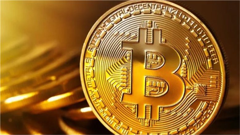 تراجعت لما دون الـ81 ألف دولار ..بيتكوين تتراجع عالميا وسولانا وإيثريوم يتأثرون