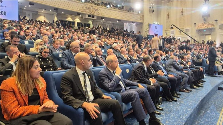 وزير التعليم يكشف مخالفات في نتائج 30 مدرسة دولية بمواد الهوية الوطنية