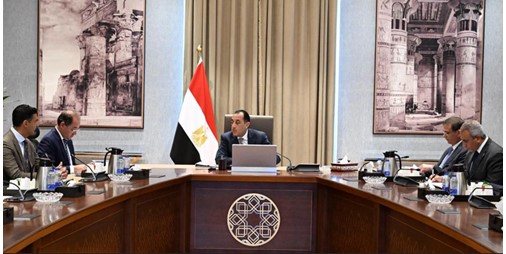 مدبولي: الحكومة حريصة على توفير وإتاحة مختلف متطلبات عملية الإنتاج الزراعي