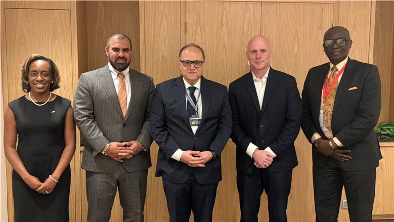 رئيس هيئة الدواء المصرية يبحث مع نظيرتها الأمريكية تعزيز التعاون التنظيمي وتبادل الخبرات