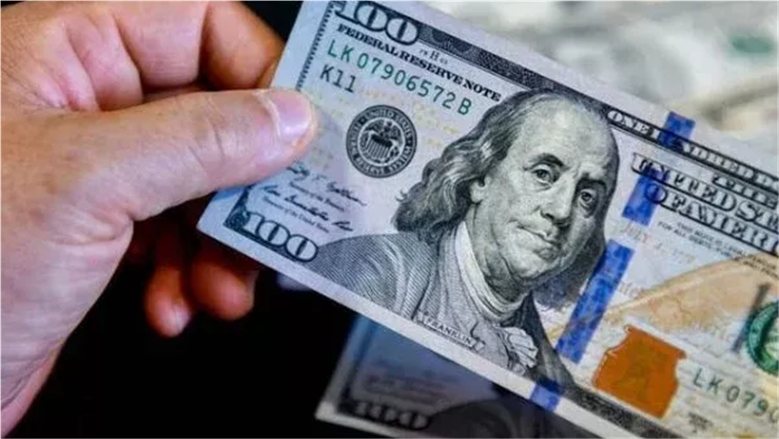 سعر الدولار اليوم في البنوك المصرية.. كم سجل أعلى سعر للشراء والبيع الاثنين 19 أكتوبر 2026؟