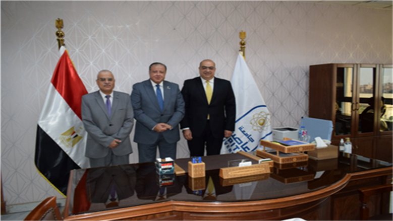 جامعة العاصمة تستقبل رئيس الجهاز المصري للملكية الفكرية لتعزيز التعاون ودعم الابتكار