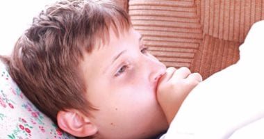 مش كل دور برد للطفل علاجه مضادات حيوية.. مخاطر استخدامها دون طبيب