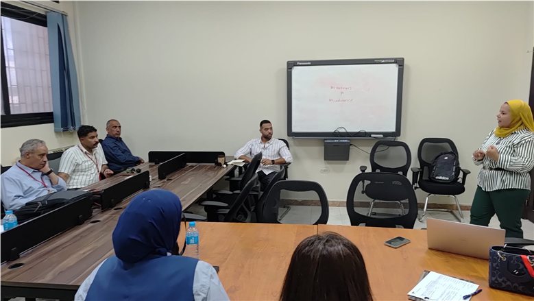 مطار القاهرة يطلق برامج تدريبية للحد من مخاطر الطيور وتعزيز السلامة الجوية