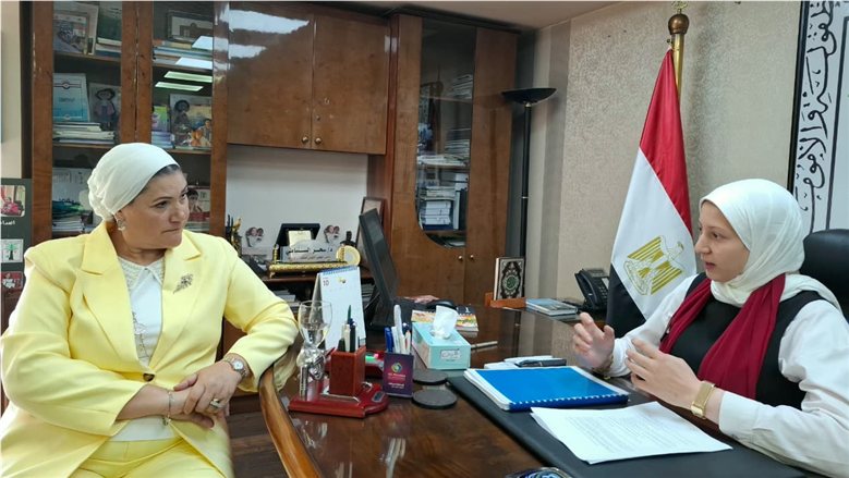 «القومي للطفولة» يحتفي بـ4 فتيات متميزات ويتيح لهن تولي مهام رئاسته لمدة يوم