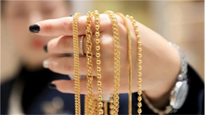 عيار 21 بكام؟.. أسعار الذهب في بداية ونهاية الأسبوع بأسواق الصاغة المصرية