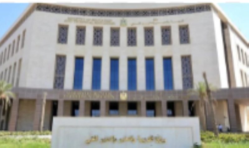 امتحانات الدبلومات الفنية 2026/2027.. شروط التقديم بنظام العمال وموعد تلقي الطلبات والرسوم