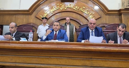 قتل صديقه ورماه في مصرف بالشرقية والمشنقة في انتظاره.. 10 مشاهد تلخص القصة