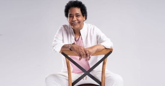 عيد ميلاد الكينج.. منير فنان صنع هوية موسيقية صادقة دون منافس