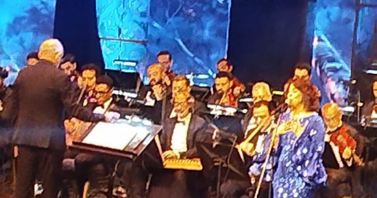 نهاد فتحى تطرب جمهور مهرجان الموسيقى العربية بروائع «الموجى» و«عبد الوهاب»