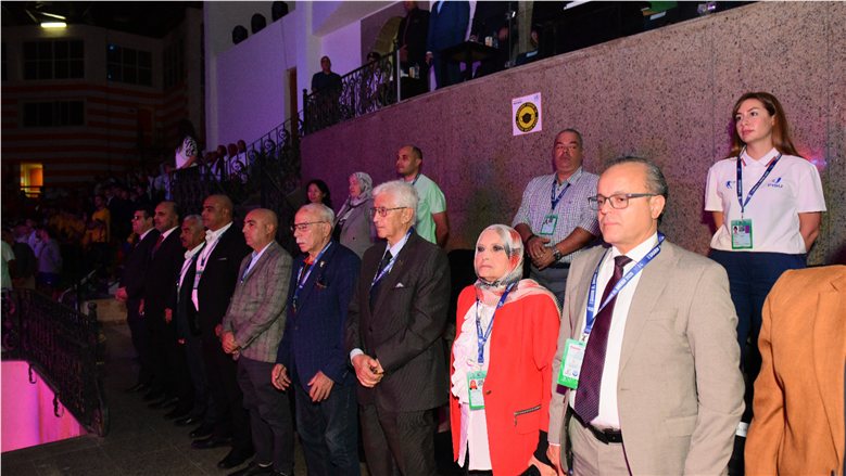 محافظ جنوب سيناء يفتتح بطولة العالم للجامعات للسباحة بالزعانف 2026 بشرم الشيخ