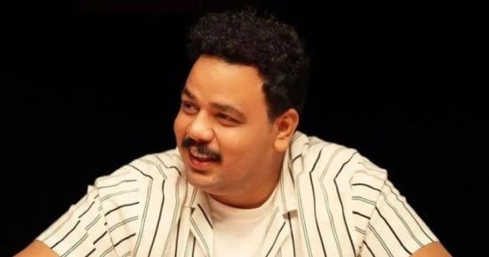 مصطفى غريب ضيف شرف فيلم «فرصة سعيدة» مع أحمد مكى