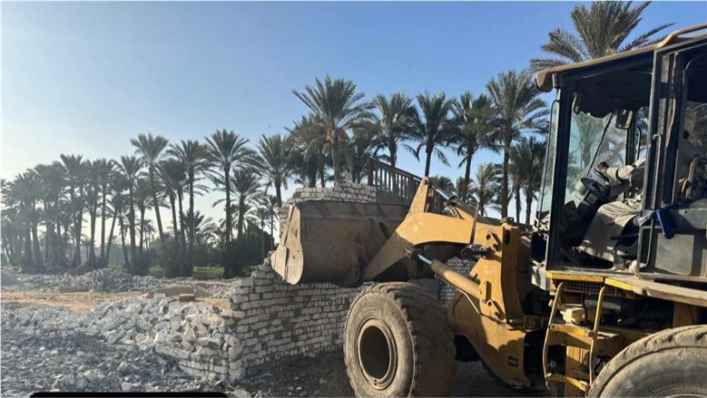 "زراعة الجيزة" تزيل تعديات على الأراضي الزراعية في صفط اللبن وأبو النمرس وترسا